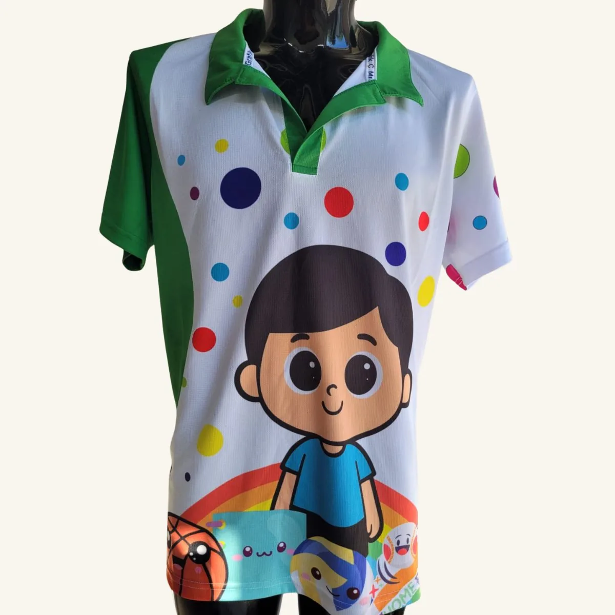 Polo escolar personalizado con diseño infantil, versión niño