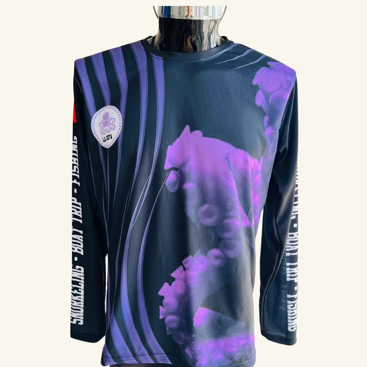 Jersey de pesca y snorkel personalizado para tour en Mahahual, vista frontal con diseño de pulpo