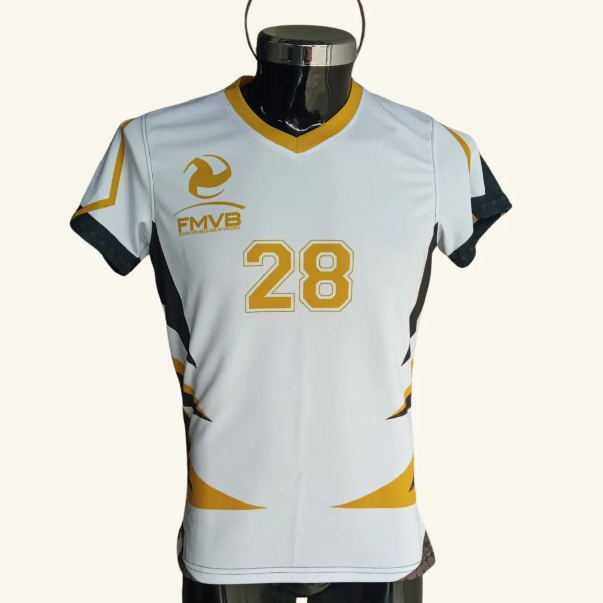 Uniforme de voleibol personalizado blanco y dorado, vista frontal